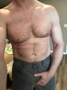 [58] Dad bod - How do I look?