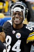 Best smile in the NFL. ANTONIO BROWN is delicious.