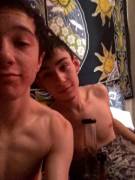 Twink stoners in bed