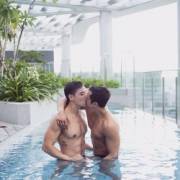 Kissing in the pool (X-Post /r/mellowmen)