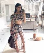 This two piece is on point - Amelia Maltepe