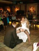 Bride at the wedding without panties! [pic]