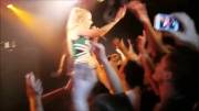 Iggy Azalea letting fans grab and spank her ass during concerts [gif]