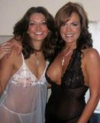 Mature milf sisters looking hot and sexy in lingerie [pic]
