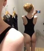 Little Photo Session in the Change room [F]