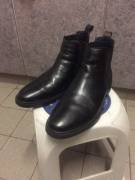 Just polished my Cole Hann Chelsea boot