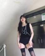 HYUNA - Surprises You With Tight Black Shorts And Stockings At Staircase