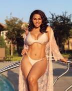 Miss Dolly Castro has the perfect bikini body