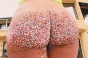 Angelica Saige, walking with sprinkles (x-post from /r/candycovered)