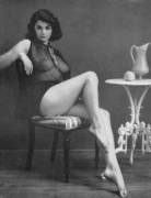 U.K. glamour model of the 50's and 60's, Rosa Dolmai