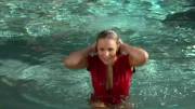 Kristen Bell jiggles her way out of the pool