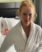 Molly Quinn bathrobe