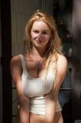 Cassie Becker (Sansa Stark look-alike with big tits) (GOT)