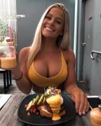 Chloe Roberts' cleavage and healthy lunch