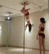 Yuju (Gfriend) - Pole dance