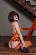 This zone is dangerous, Shaggy, be careful with your investigation ( ͡° ͜ʖ ͡°) ~ Lewd Velma by Evenink_cosplay