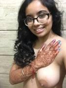 Someone commented saying I should smile more in my pics— so here ya go (Also peep the mehndi I got done) (F)