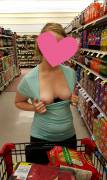 Just Grocery Shopping [F]