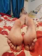 Would you like to lick my feet? 