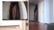 Delivery Pizza Guy Surprised by a Naked Babe
