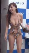 [GIF] Anri Sugihara - Big Boobs -Lil Jiggle in a Revealing Sexy Swimsuit