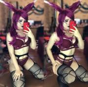 Touching my thighs hehe :D Wanna touch too? ~ Xayah by Evenink_cosplay