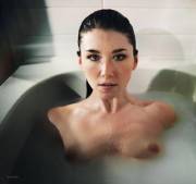 Jewel Staite - Nude in tub