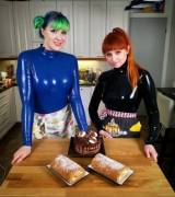 Cooking in latex | Found here: https://www.instagram.com/didi_ou/