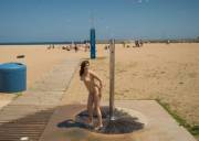 Curvy girl wandering around naked in Barcelona [74,NUDE]