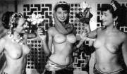 Sophia Loren topless in Era lui...si! si!