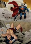 Wonder Woman beaten by Bizarro