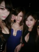 Sexy Chinese girls at a club [x-post from r/RealChinaGirls]