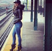 Jennifer Lopez wearing skintight jeans