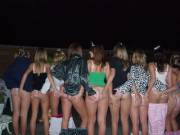 Mooning Party