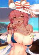 Summer Tamamo gets a treat from Master