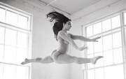 Olympian Aly Raisman doing a split mid-air [x-r/pics]