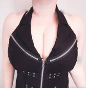 my wi[f]e's new cleavage-heavy vest.
