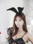 Han Min Young, bunny outfit album.