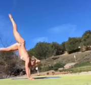 Britney Spears handstand butt jiggle