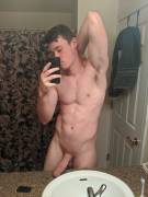 Daily content, solo male jerking pics vids, some bg content too