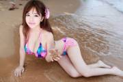Asian bikini girl on the beach [X-POST from /r/JapanPornstars]