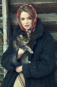 Girl with a cat (Russian)