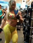 Fit girl at the gym selfpic