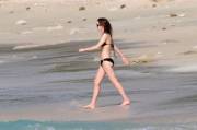[REQUEST] Emma Watson's black bikini sideview