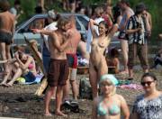 Only one naked at a festival