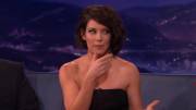 Even when Evangeline Lilly is being silly, she looks like a goddess (x-post /r/TalkShowGirls)