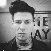 Jesse Rutherford, lead singer of The Neighbourhood. From some angles he reminds me of Zachary Quinto.