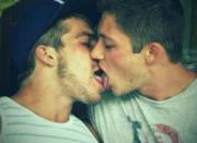 Kissing in college