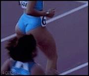 Runner with huge ass. (Gif)
