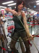 Really cool Tomb Raider promotions in Akihabara Japan (x/gaming)